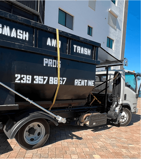 smashandtrashpros truck